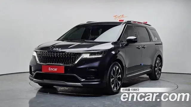 Kia Carnival 2023 — Фото 1/20