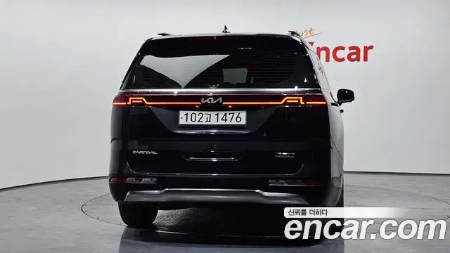 Kia Carnival 2023 — Фото 4/20