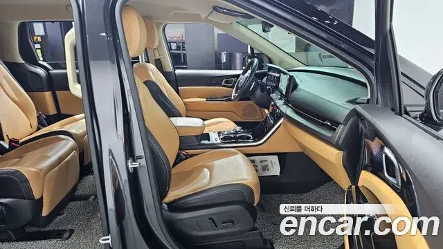 Kia Carnival 2023 — Фото 10/20