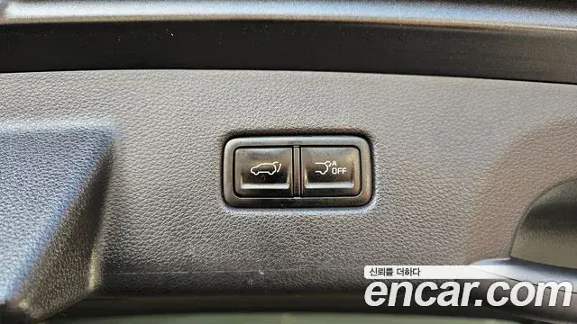Kia Carnival 2023 — Фото 20/20