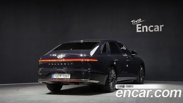 Hyundai Grandeur Hybrid 2024 — Photo 18/20
