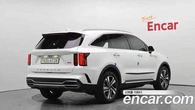 Kia Sorento 2021 — Фото 2/20