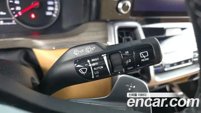 Kia Sorento 2021 — Фото 17/20