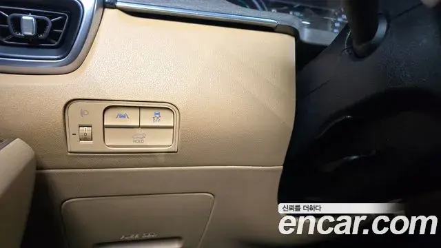 Kia Sorento 2021 — Фото 18/20
