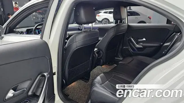 Mercedes-Benz A-Class 2021 — ფოტო 11/20
