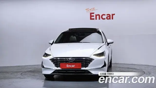 Hyundai Sonata Hybrid 2019 — Photo 11/20