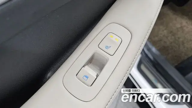 Hyundai Sonata Hybrid 2019 — Photo 6/20