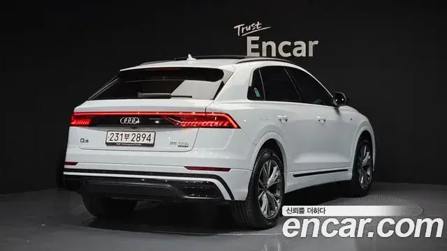 Audi Q8 2022 — ფოტო 12/20