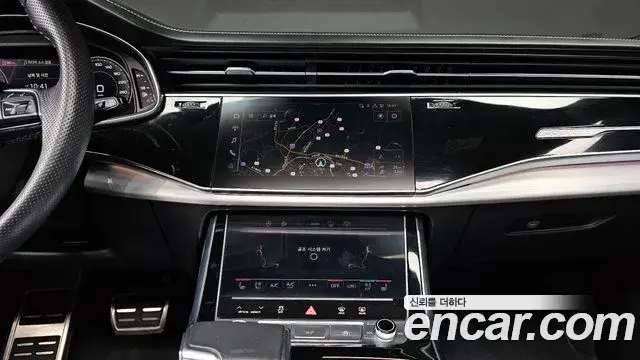 Audi Q8 2022 — ფოტო 3/20