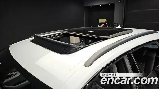 Audi Q8 2022 — ფოტო 13/20