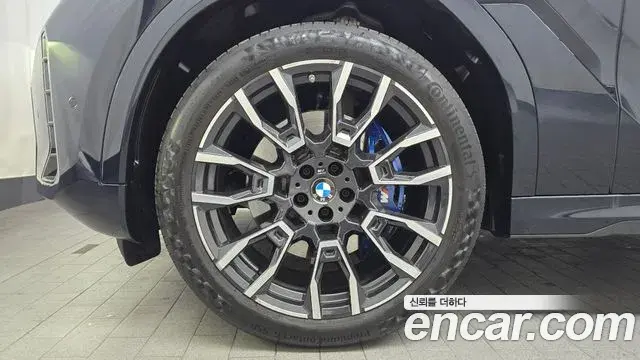 BMW X6 2025 — ფოტო 8/20