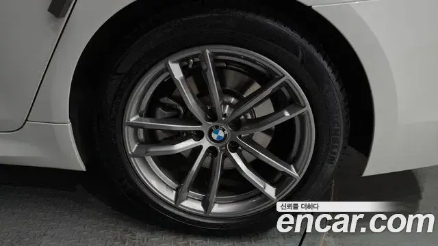 BMW 5 Series 2020 — Фото 5/20