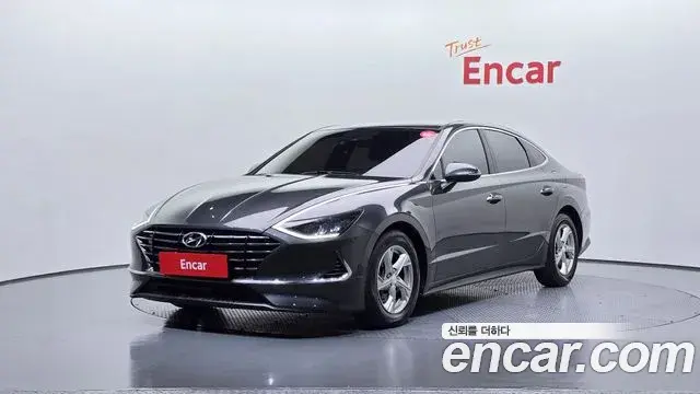 Hyundai Sonata 2020 — Фото 1/20