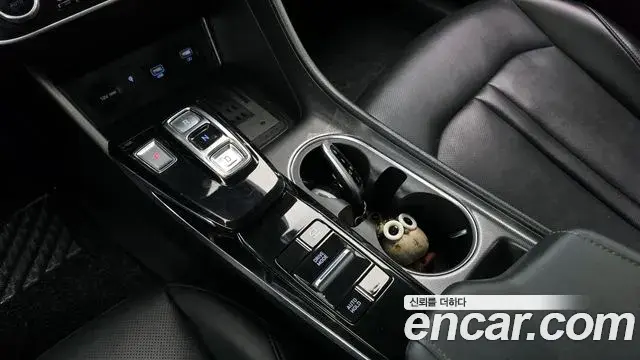 Hyundai Sonata 2020 — Фото 9/20