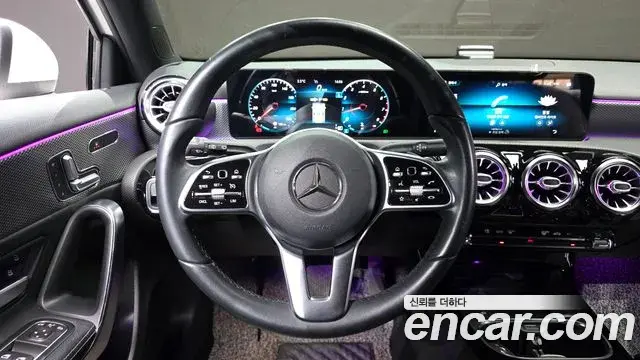 Mercedes-Benz A-Class 2021 — Şəkil 19/20