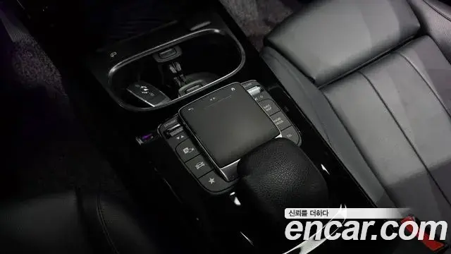 Mercedes-Benz A-Class 2021 — Şəkil 1/20
