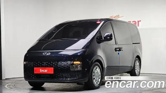 Hyundai Staria 2023 — ფოტო 12/20