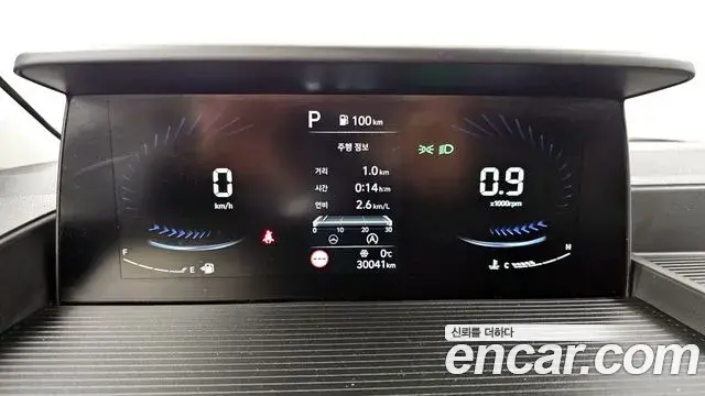 Hyundai Staria 2023 — ფოტო 14/20