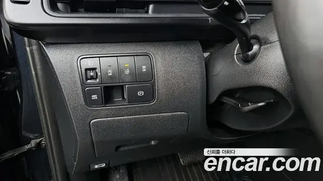 Hyundai Staria 2023 — ფოტო 11/20