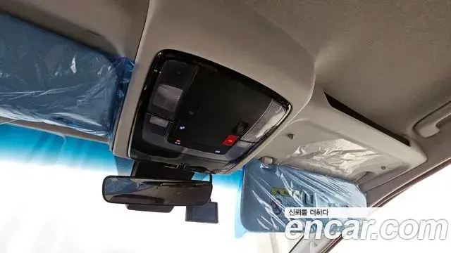 Hyundai Staria 2023 — ფოტო 7/20