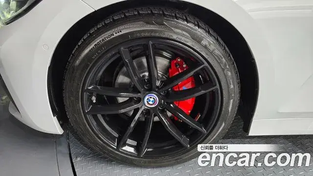 BMW 3 Series 2019 — Şəkil 14/20