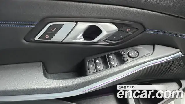 BMW 3 Series 2019 — Şəkil 10/20