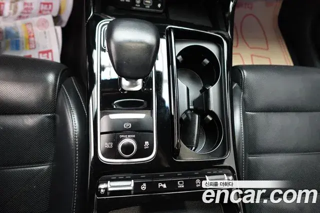 Kia Stinger 2018 — Şəkil 17/20