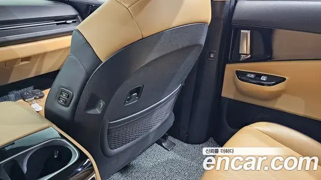 Kia Carnival 2021 — Şəkil 8/20