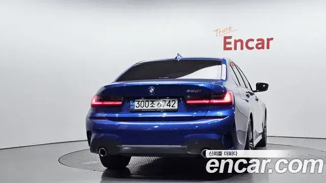 BMW 3 Series 2021 — Photo 7/20