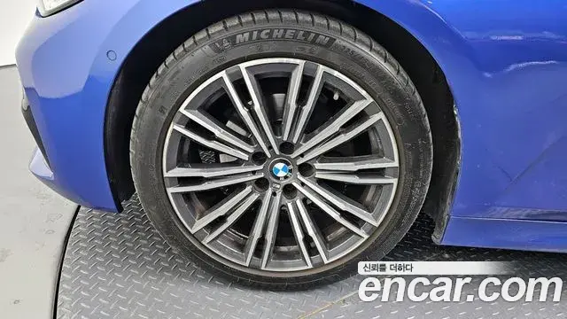 BMW 3 Series 2021 — Photo 17/20