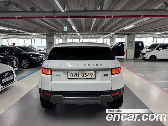 Land Rover Range Rover Evoque 2018 — Фото 2/20