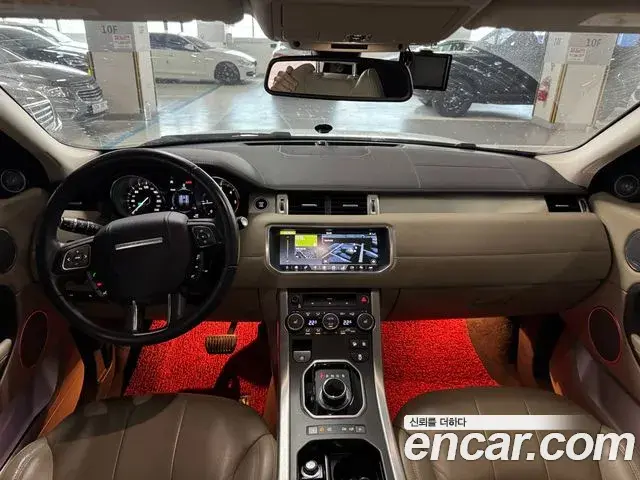 Land Rover Range Rover Evoque 2018 — Фото 6/20
