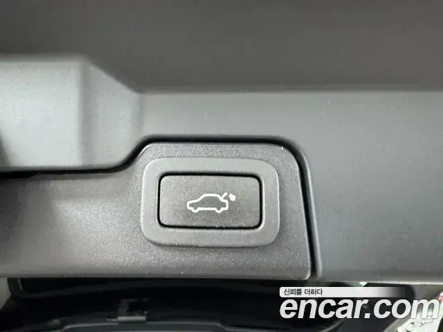 Land Rover Range Rover Evoque 2018 — Фото 18/20