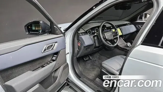 Land Rover Range Rover Velar 2024 — ფოტო 7/20