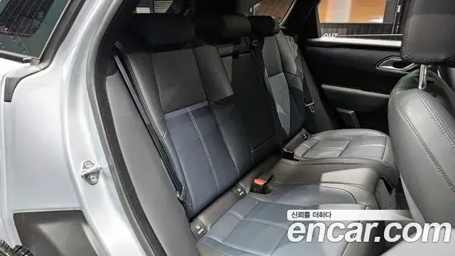 Land Rover Range Rover Velar 2024 — ფოტო 4/20