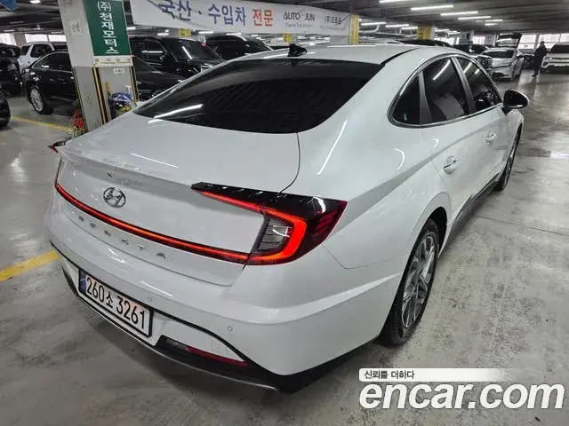 Hyundai Sonata Hybrid 2020 — Şəkil 11/19