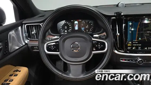 Volvo V60 Cross Country 2021 — Şəkil 2/20