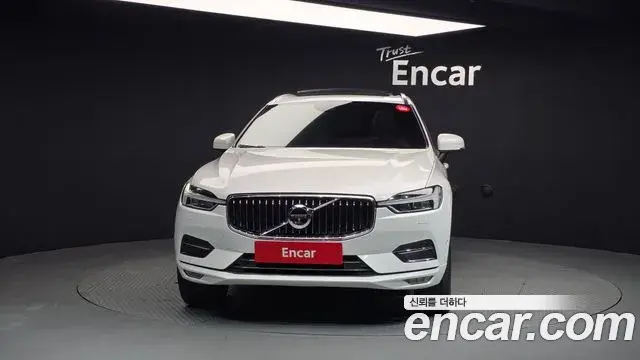 Volvo XC60 2019 — Şəkil 15/20