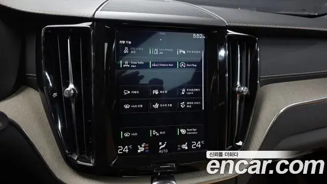 Volvo XC60 2019 — Şəkil 1/20