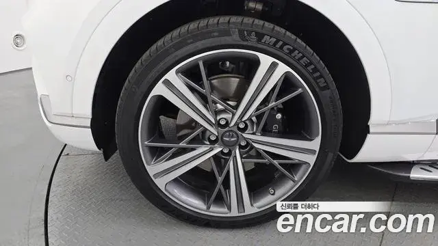 Genesis GV80 Coupe 2024 — ფოტო 17/20