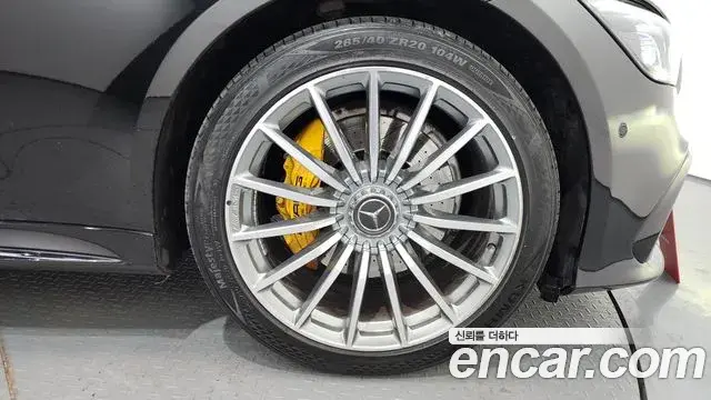 Mercedes-Benz AMG GT 2020 — Şəkil 10/20