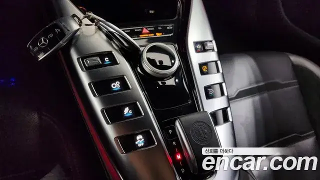 Mercedes-Benz AMG GT 2020 — Şəkil 13/20