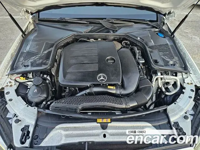 Mercedes-Benz C-Class 2020 — Şəkil 8/20