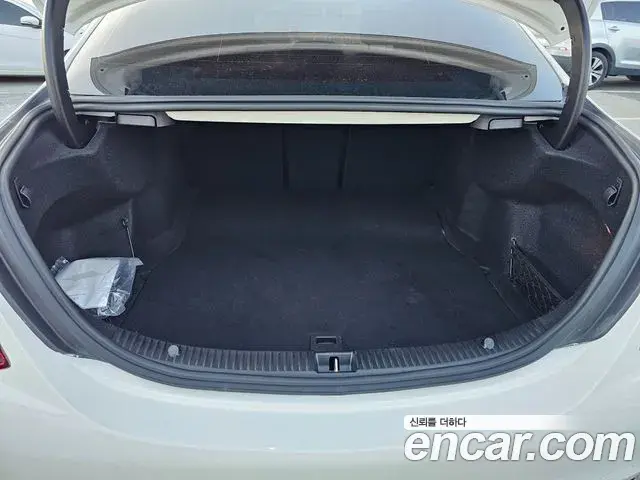 Mercedes-Benz C-Class 2020 — Şəkil 10/20