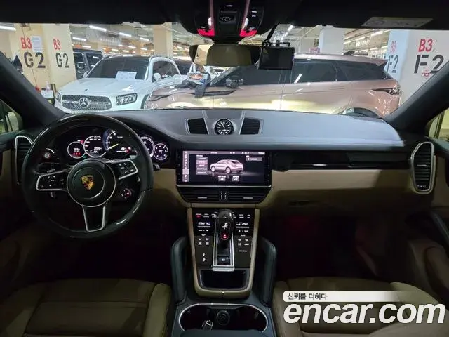 Porsche Cayenne 2021 — ფოტო 20/20