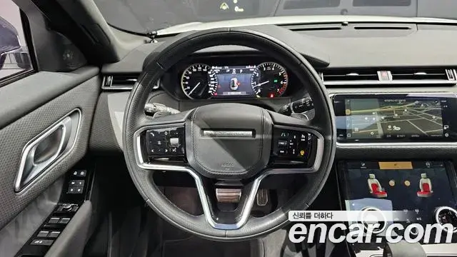Land Rover Range Rover Velar 2023 — ფოტო 14/20