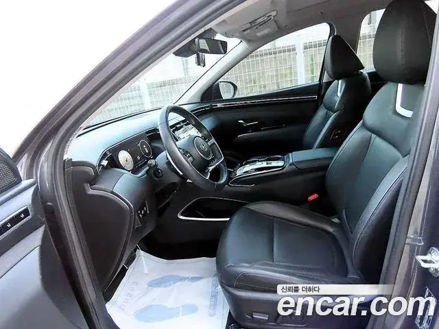 Hyundai Tucson Hybrid 2023 — Photo 19/20