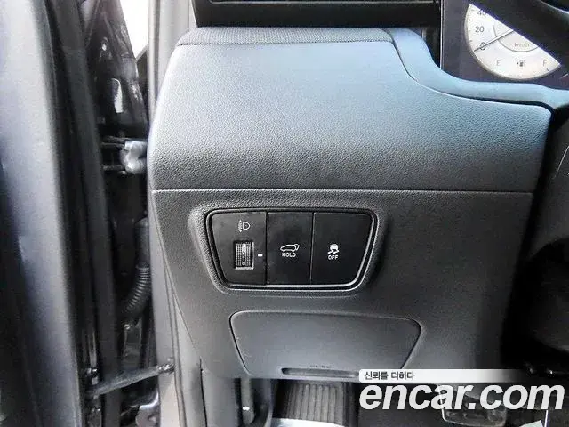 Hyundai Tucson Hybrid 2023 — Photo 18/20