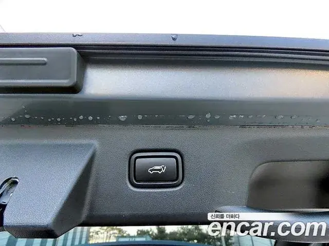 Hyundai Tucson Hybrid 2023 — Photo 10/20