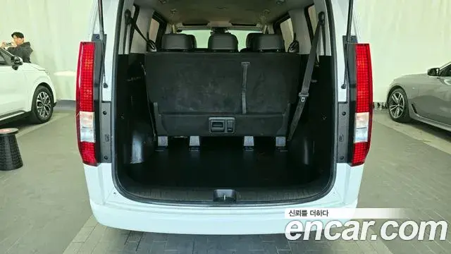 Hyundai Staria 2021 — Фото 20/20